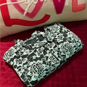 ACOS&A Green and Black Ruffled Flutter Sleeve Blouse with Mandarin Collar Size S